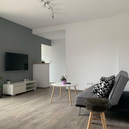 Tolarova Apartman Pardubice Buitenkant foto